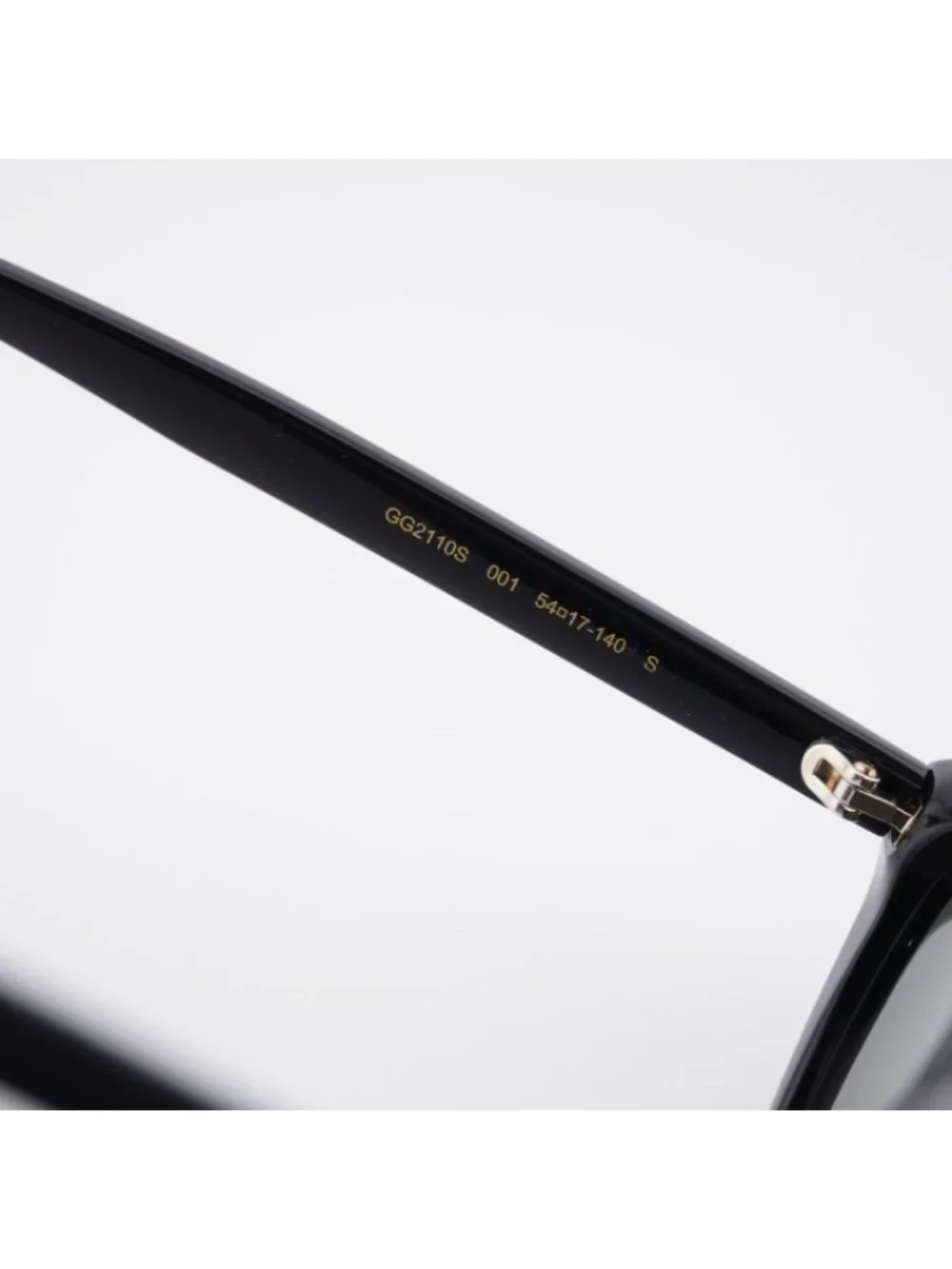 Gucci GG2110S 001 Sunglasses Black Cat Eye Frame, Grey Lenses
